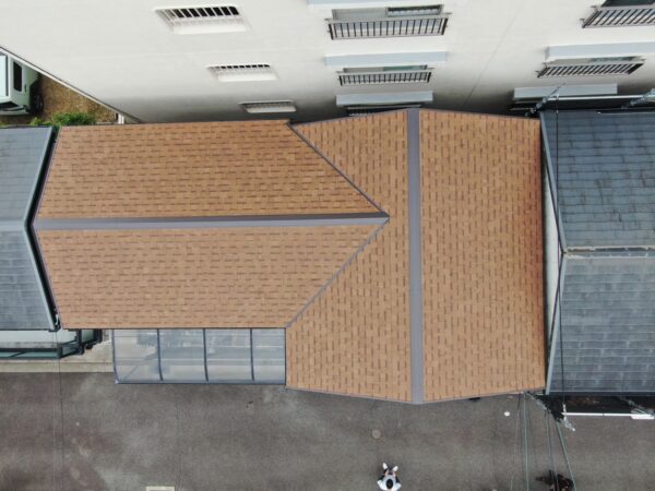 神戸市にて屋根雨漏り修理〈ひび割れたコロニアルNEO〉の施工後写真